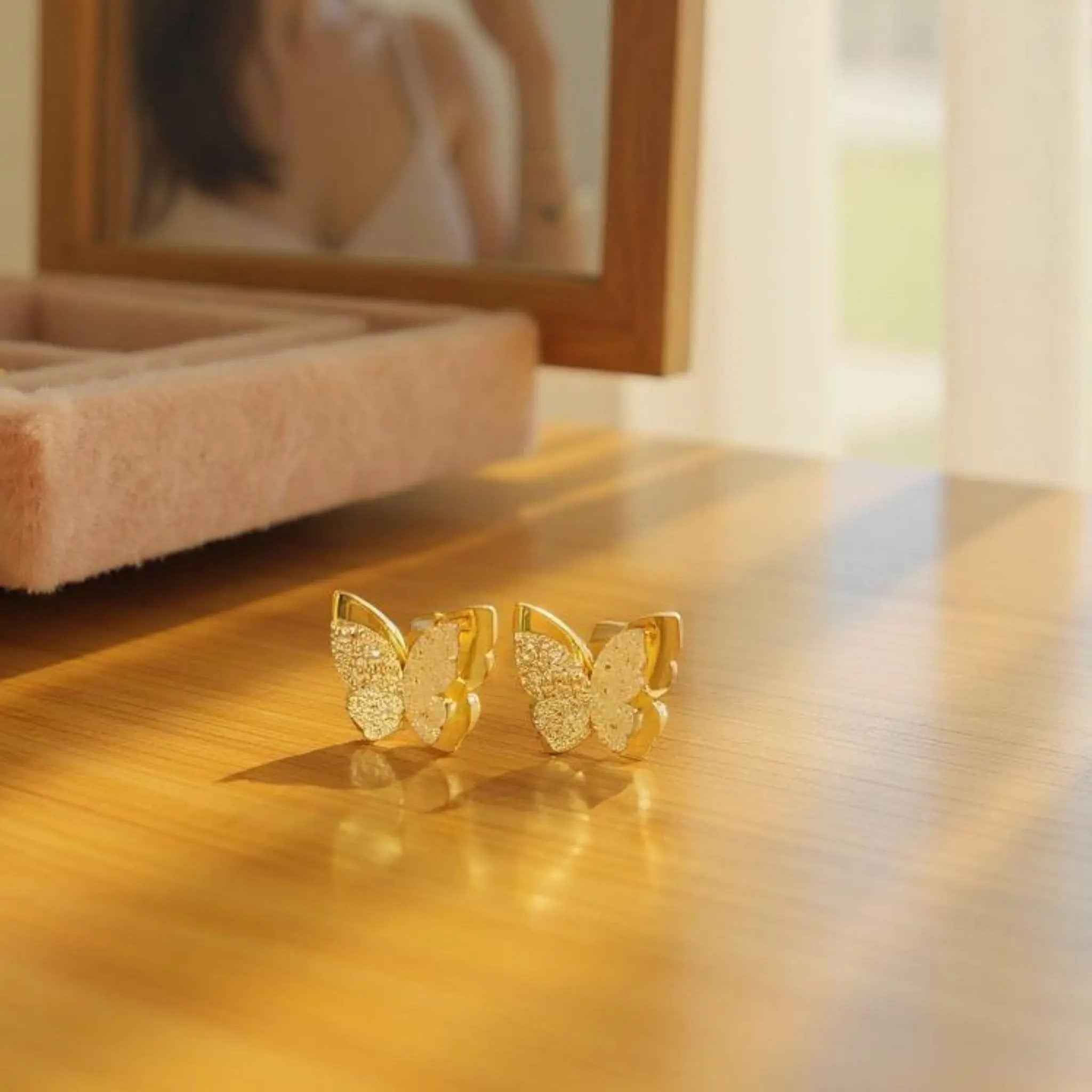 Papillon Glow Studs