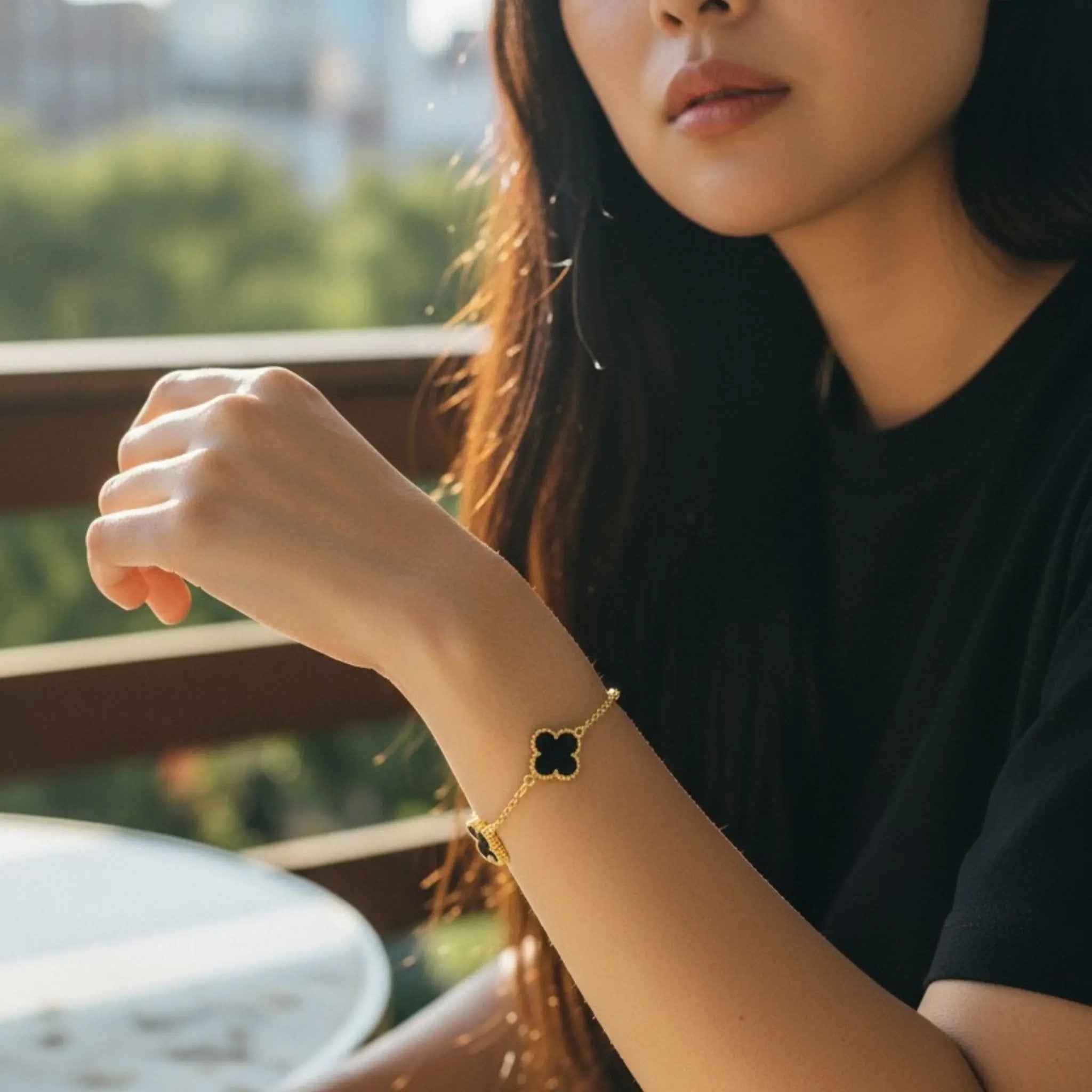 Noir Clover Bracelet