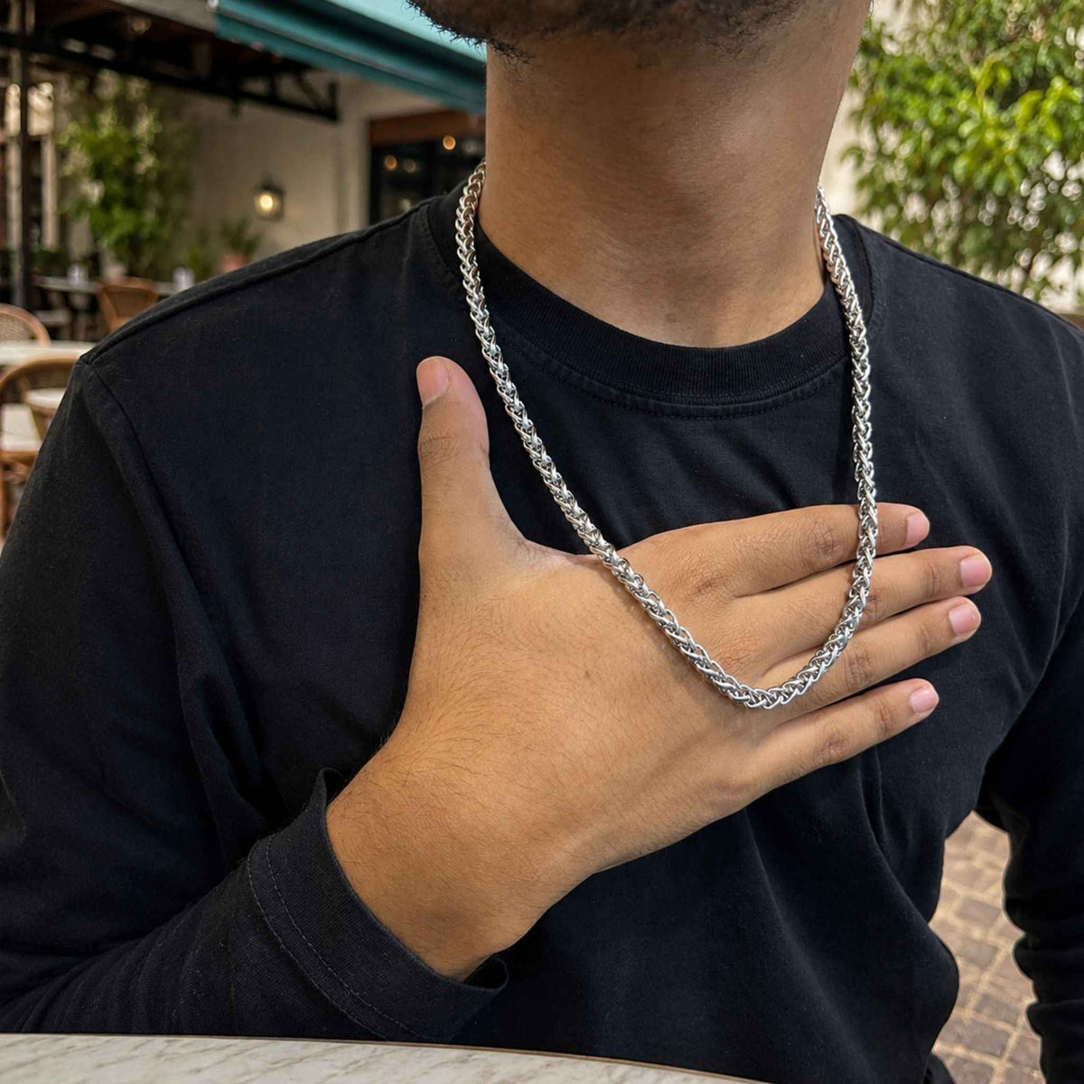 Strike Bold Chain