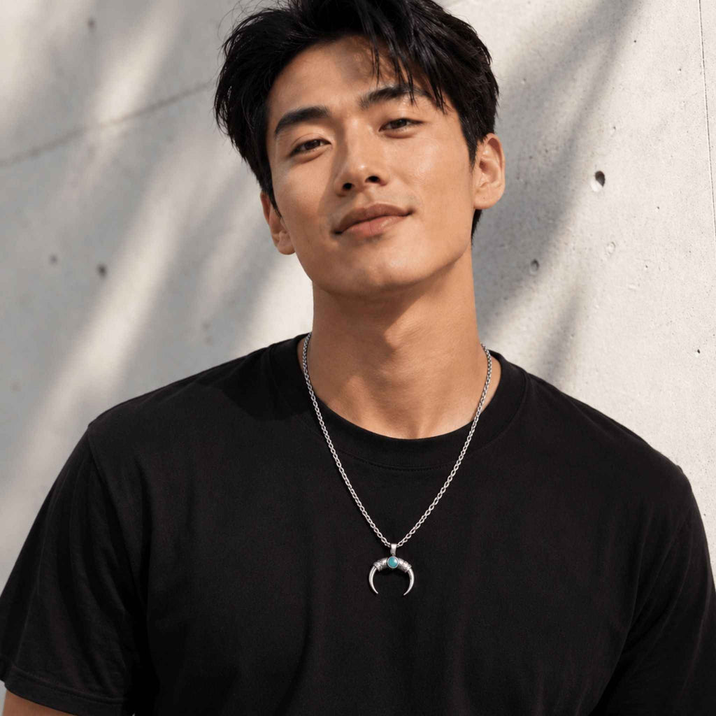 Bullhorn Chain Pendant