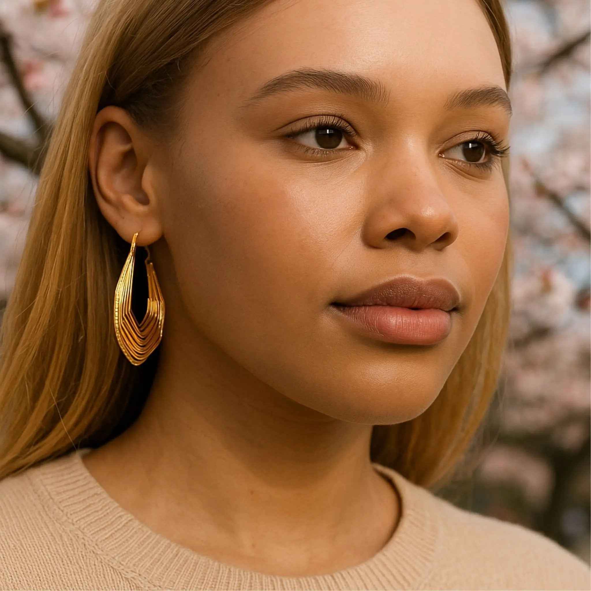 Royale Crest Hoops