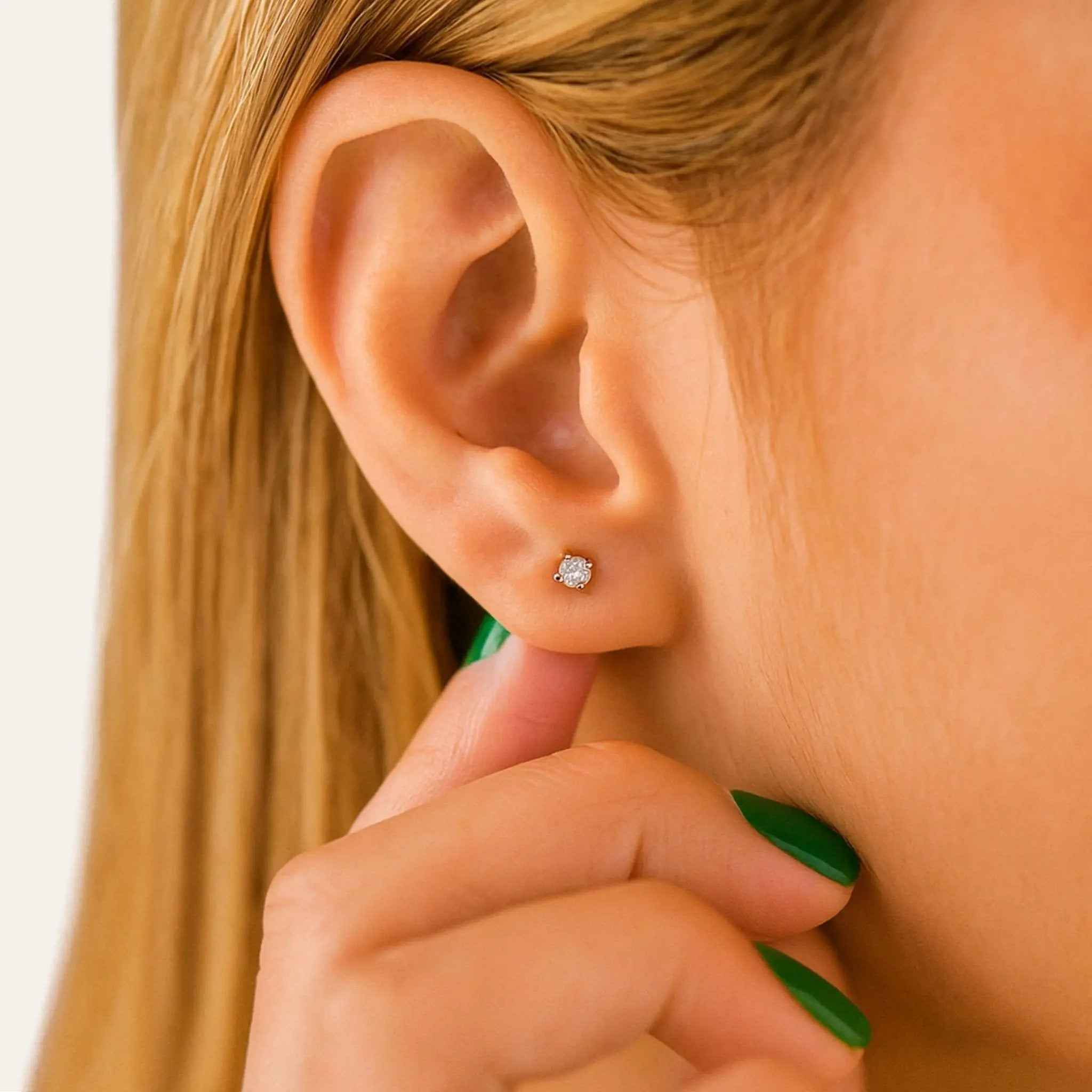 Rosé Solitaire Studs