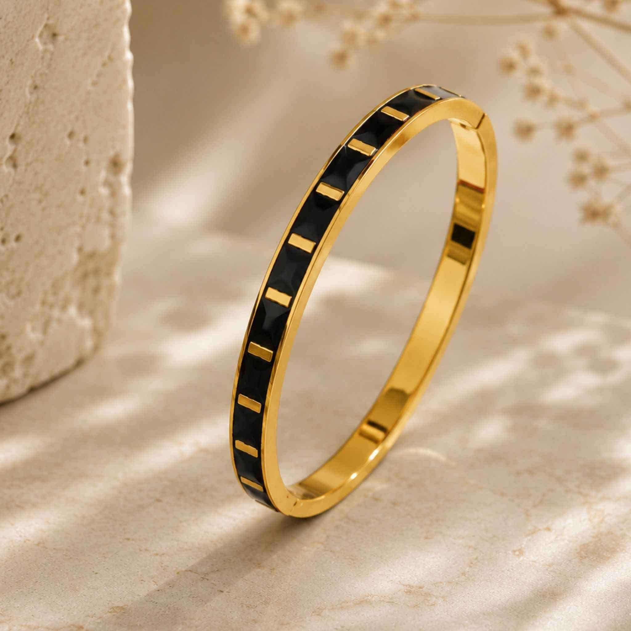 Eclisse Noir Bangle N3VO