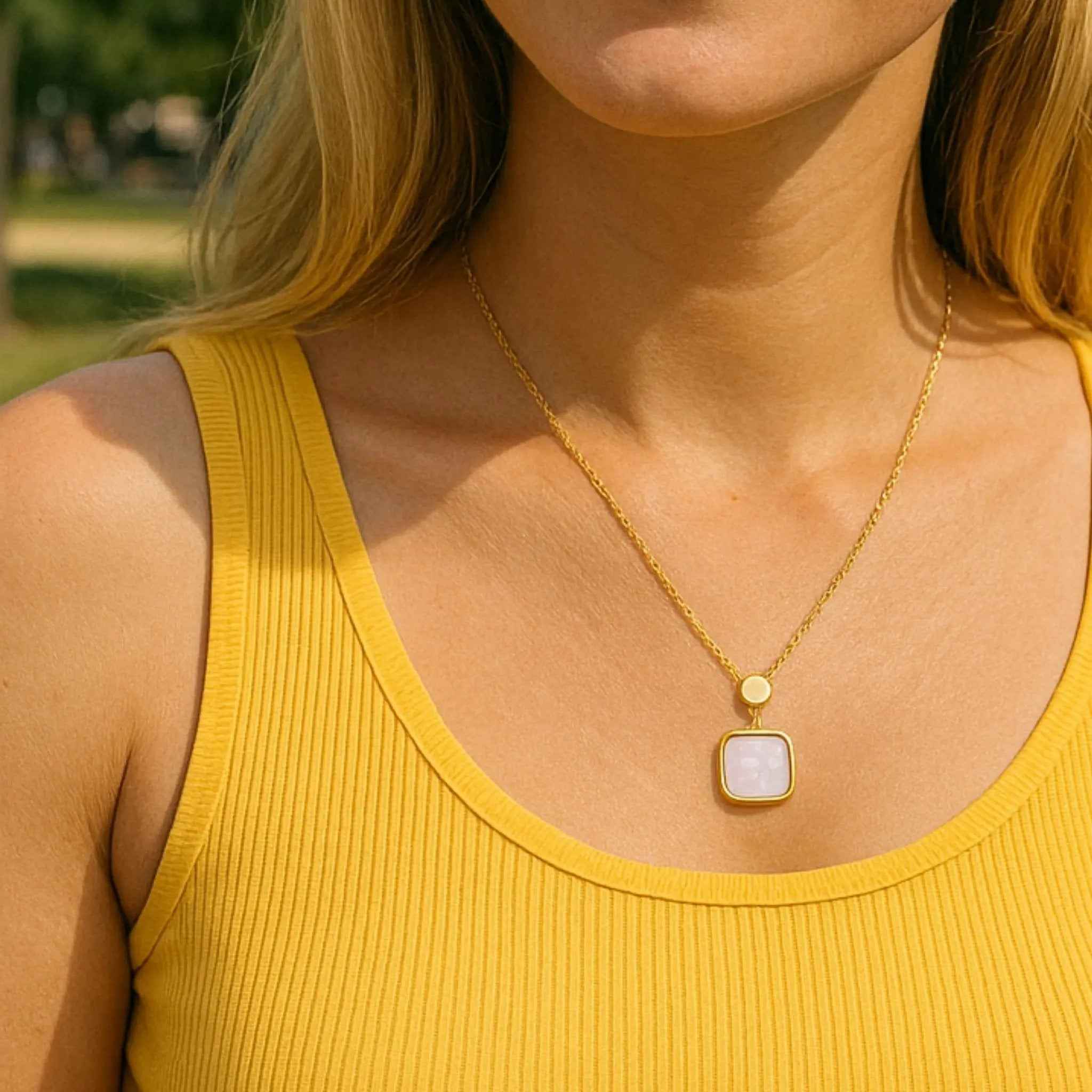 Lumière Pendant Necklace