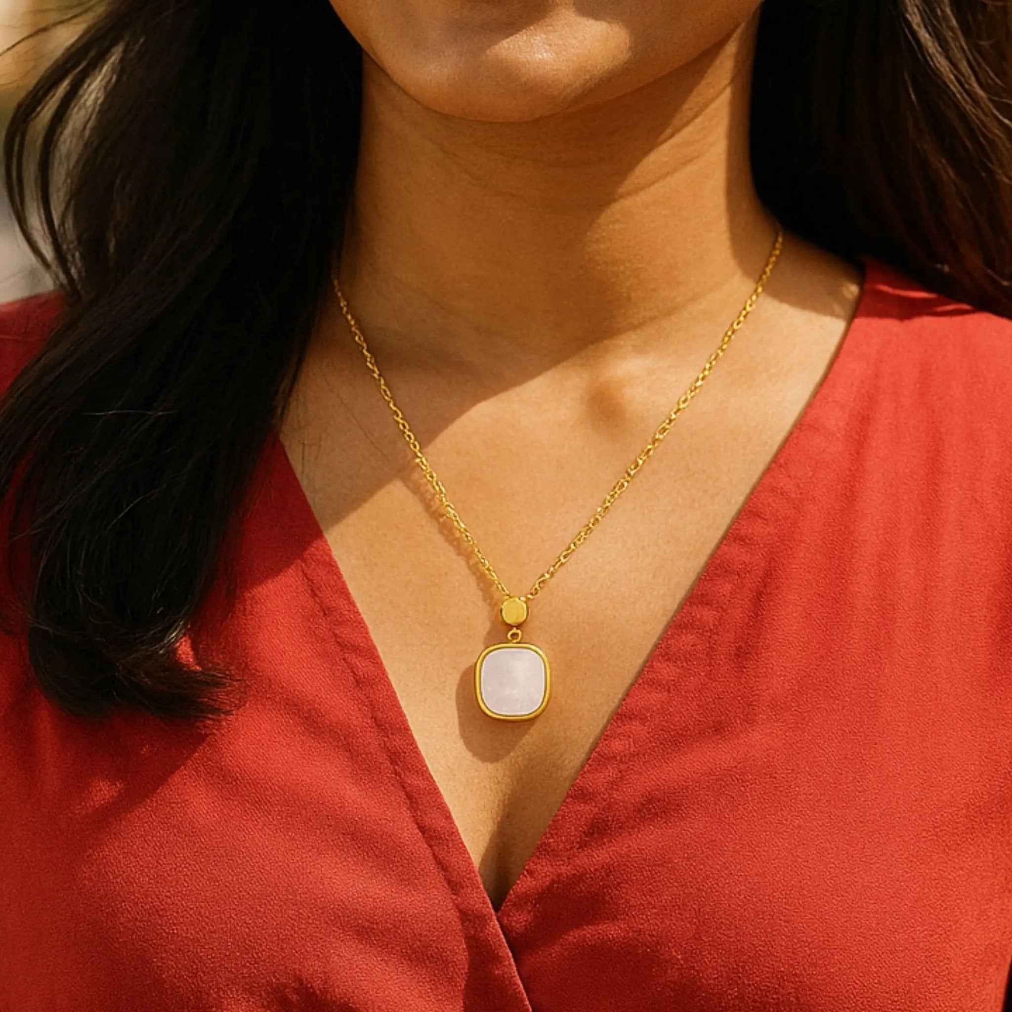 Lumière Pendant Necklace