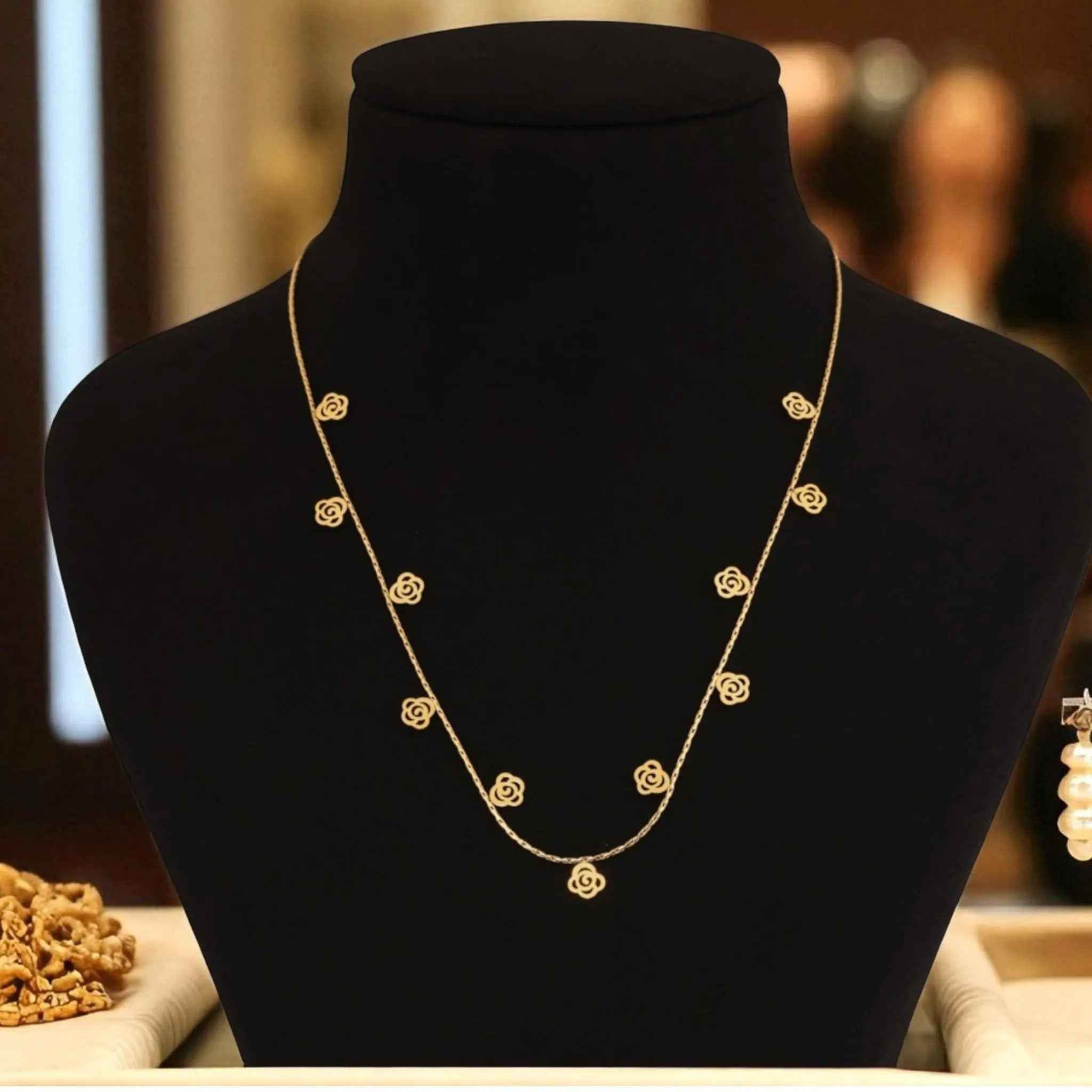Rosette Whisper Necklace