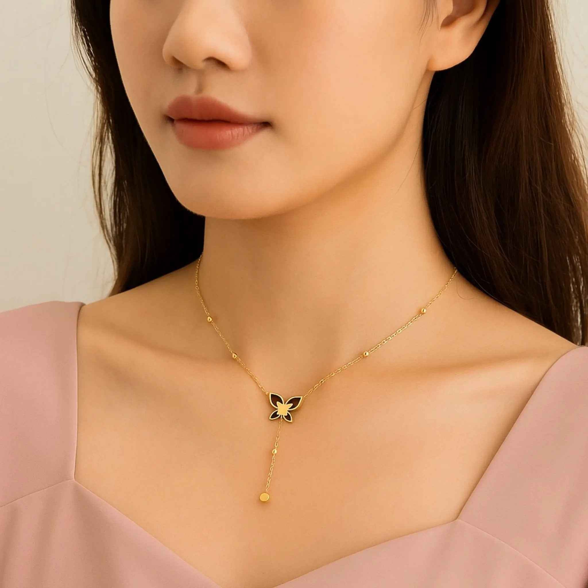 Noir Bloom Lariat