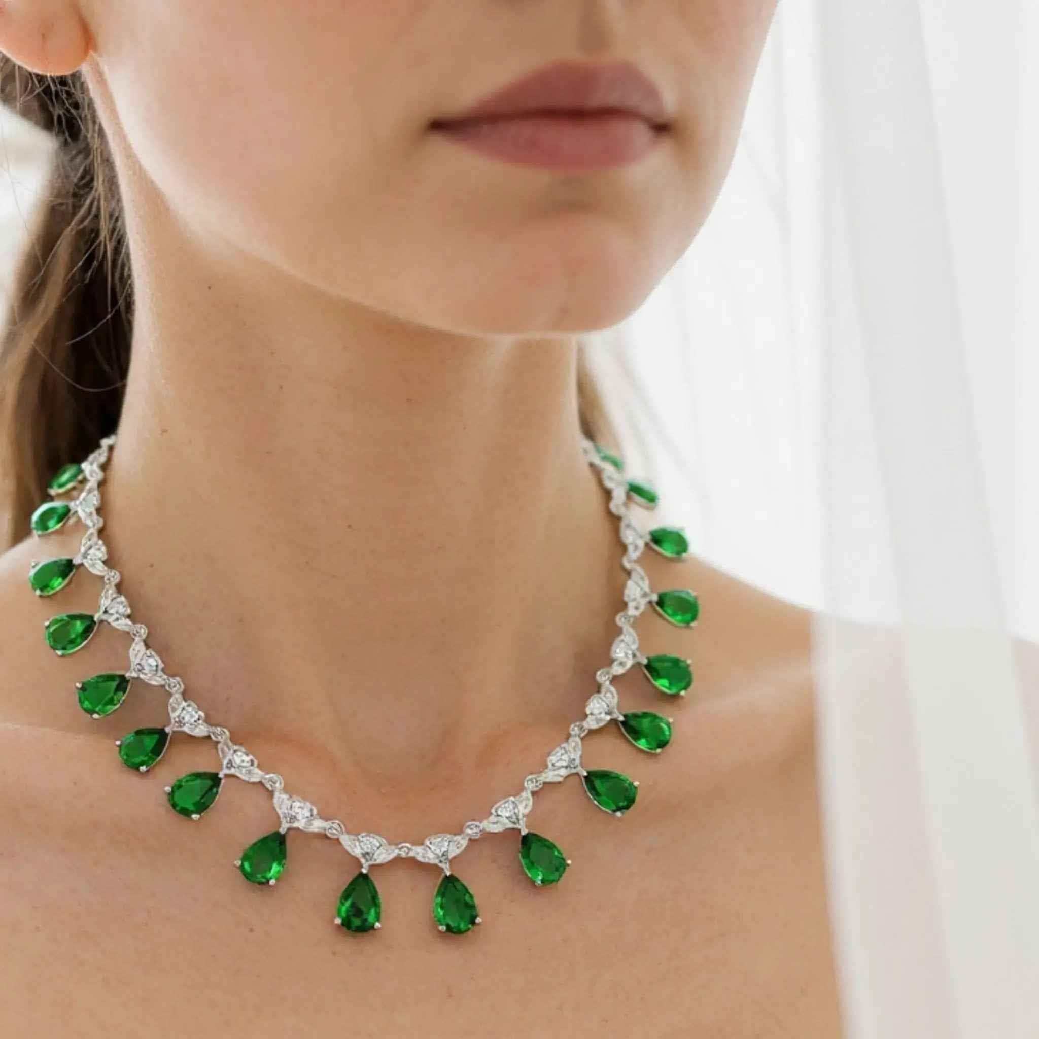 Aurora Esmera Jewelry Set